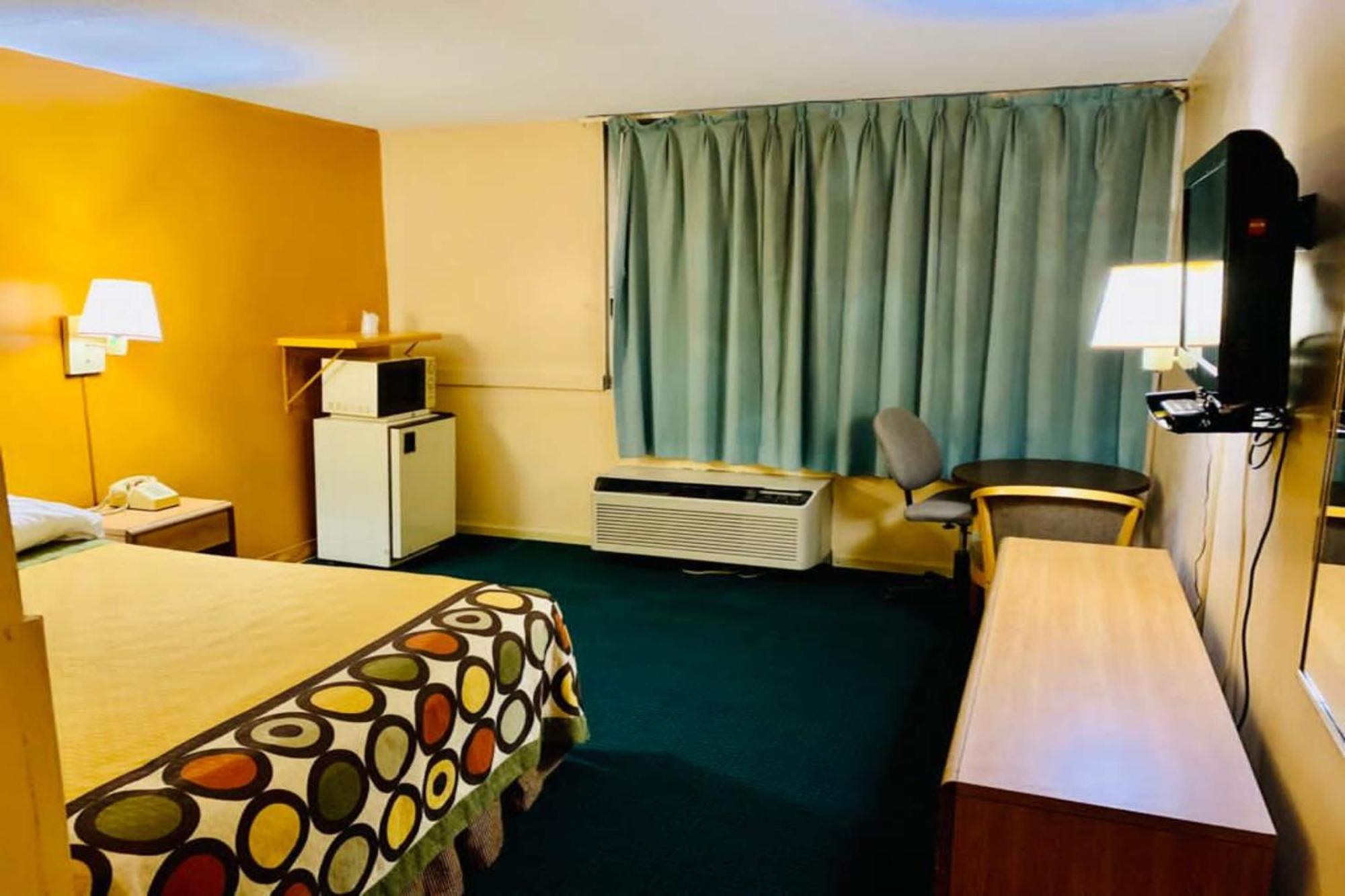 Red Carpet Inn & Suites Lima -Listing Partner Exteriör bild