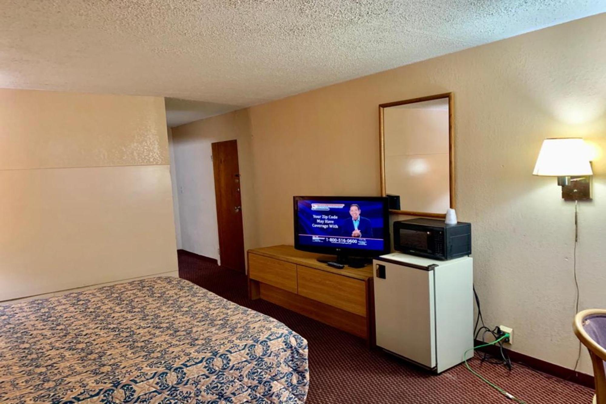 Red Carpet Inn & Suites Lima -Listing Partner Exteriör bild