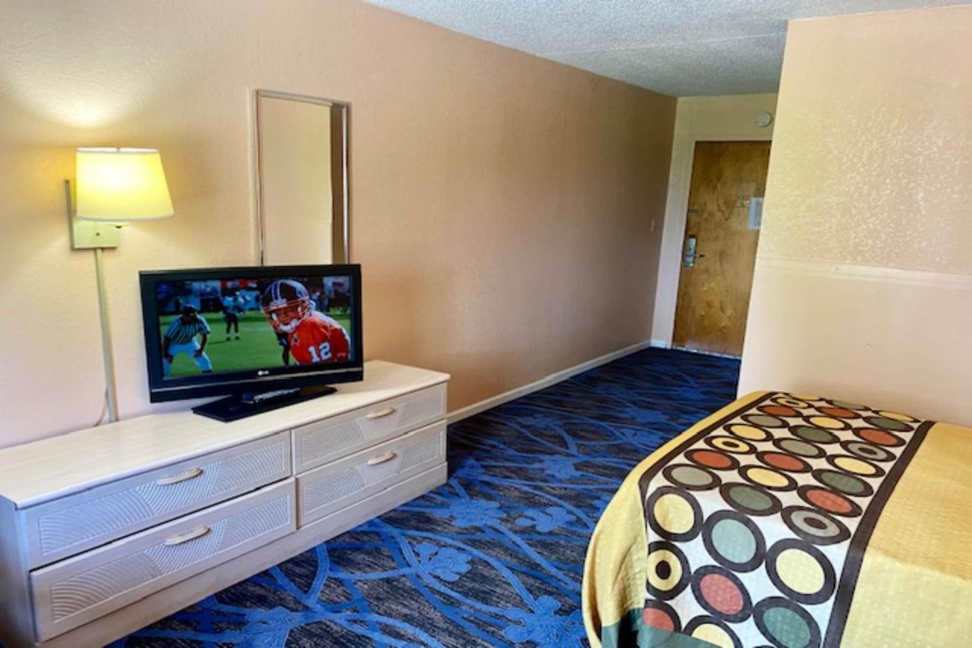 Red Carpet Inn & Suites Lima -Listing Partner Exteriör bild