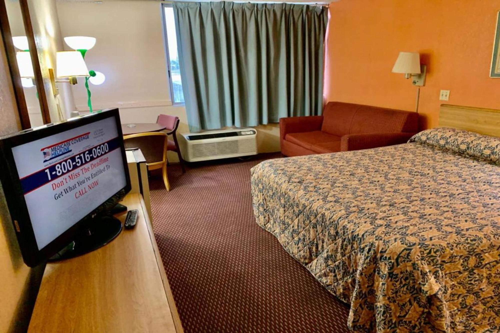 Red Carpet Inn & Suites Lima -Listing Partner Exteriör bild