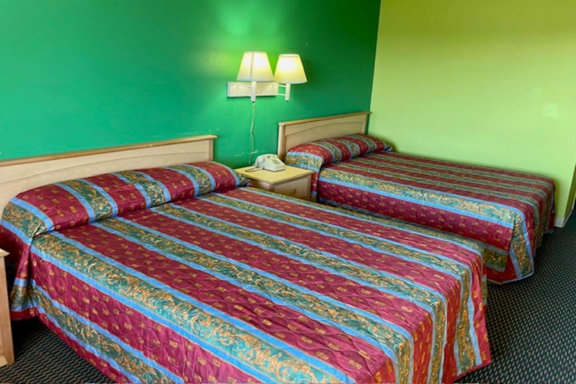 Red Carpet Inn & Suites Lima -Listing Partner Exteriör bild